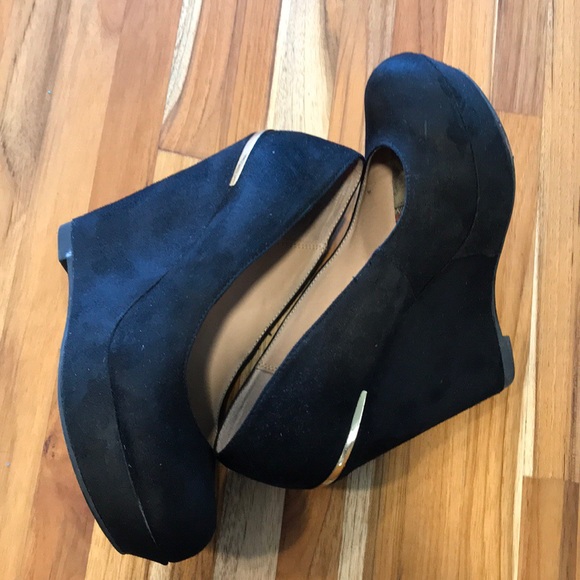 ❤️3/$13❤️ Wedged heels - Picture 7 of 8